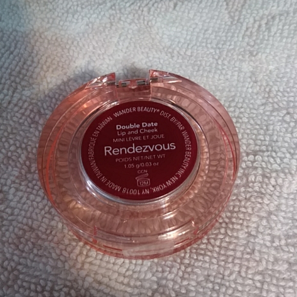 Make up bundle - Picture 4 of 6